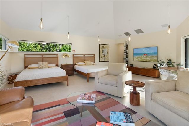 705 Shadow Lake LN, Naples, FL 34108