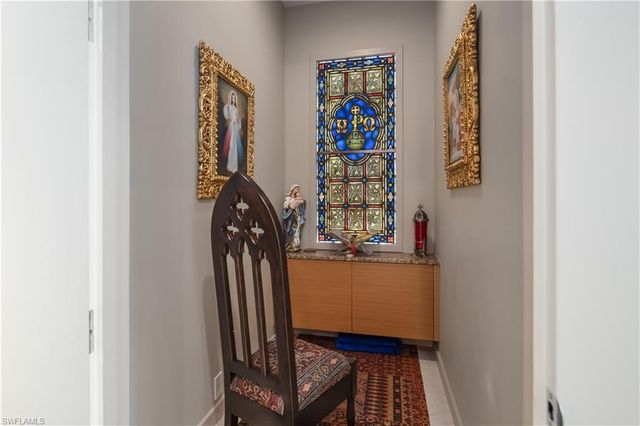 705 Shadow Lake LN, Naples, FL 34108