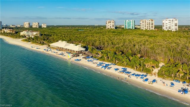 705 Shadow Lake LN, Naples, FL 34108