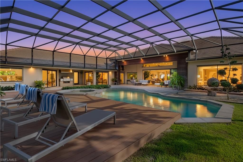 705 Shadow Lake LN, Naples, FL 34108