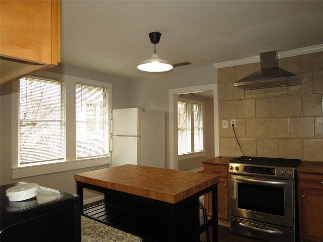 5643 E Side Avenue, Dallas, TX 75214