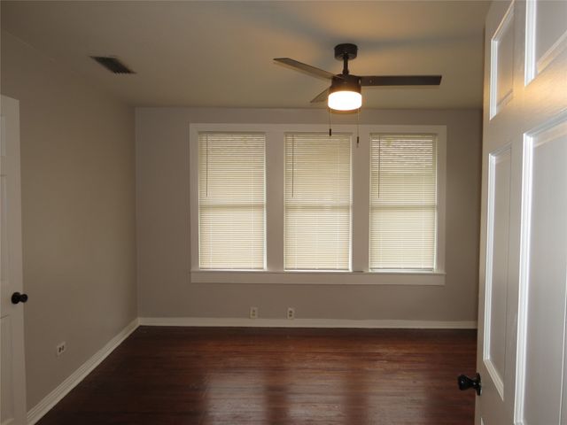 5643 E Side Avenue, Dallas, TX 75214