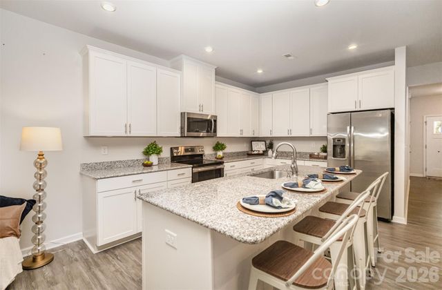 407 Park Meadows Drive, Matthews, NC 28104