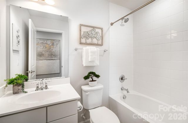 407 Park Meadows Drive, Matthews, NC 28104