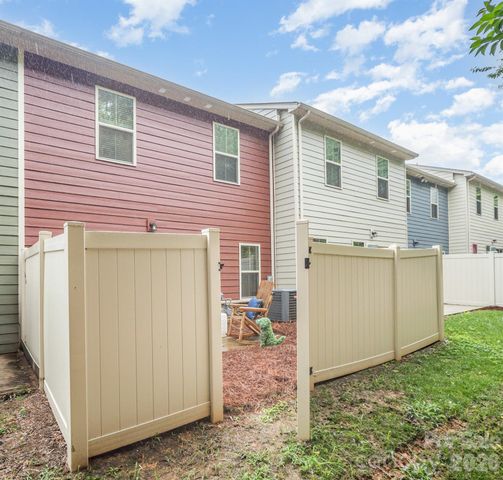 407 Park Meadows Drive, Matthews, NC 28104