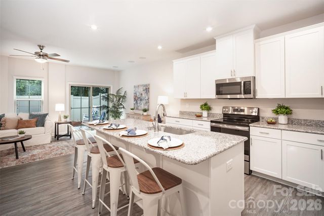 407 Park Meadows Drive, Matthews, NC 28104