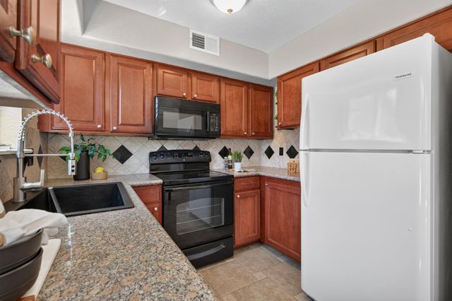 6849 Allegheny Ct, Stockton, CA 95219