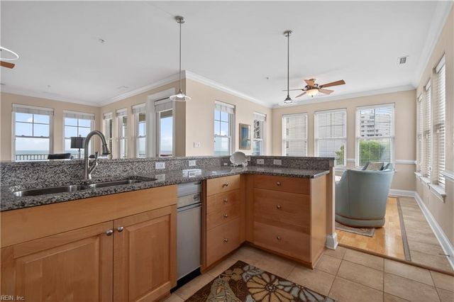 3800 DuPont Cir Unit 302, Virginia Beach, VA 23455