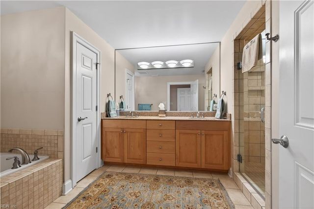 3800 DuPont Cir Unit 302, Virginia Beach, VA 23455