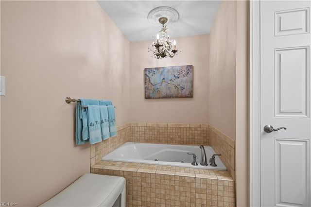 3800 DuPont Cir Unit 302, Virginia Beach, VA 23455