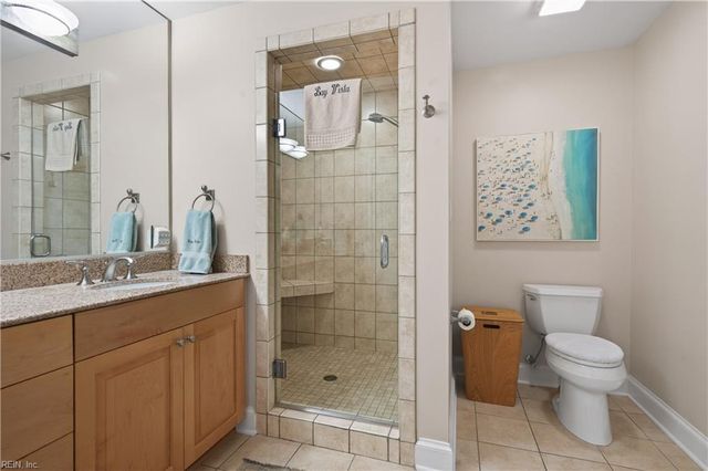 3800 DuPont Cir Unit 302, Virginia Beach, VA 23455