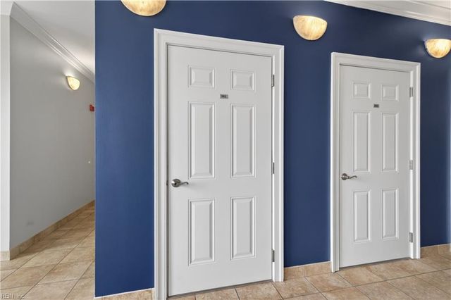 3800 DuPont Cir Unit 302, Virginia Beach, VA 23455