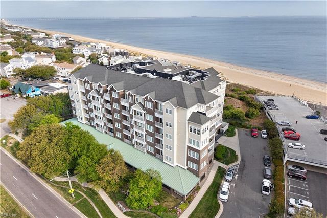 3800 DuPont Cir Unit 302, Virginia Beach, VA 23455