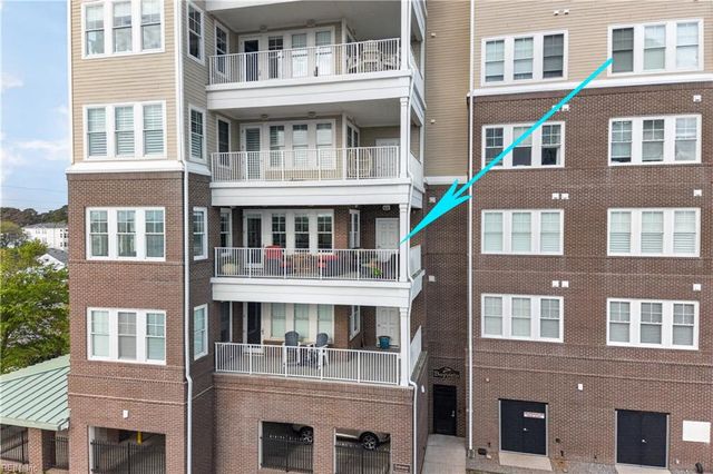 3800 DuPont Cir Unit 302, Virginia Beach, VA 23455