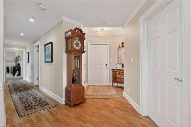 3800 DuPont Cir Unit 302, Virginia Beach, VA 23455