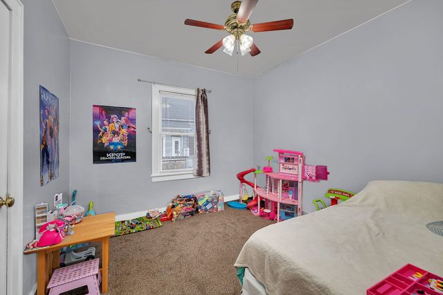 1238 Wauponsee Street, Morris, IL 60450