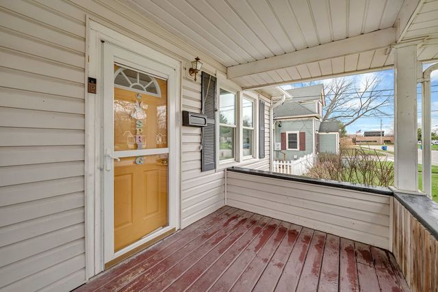 1238 Wauponsee Street, Morris, IL 60450