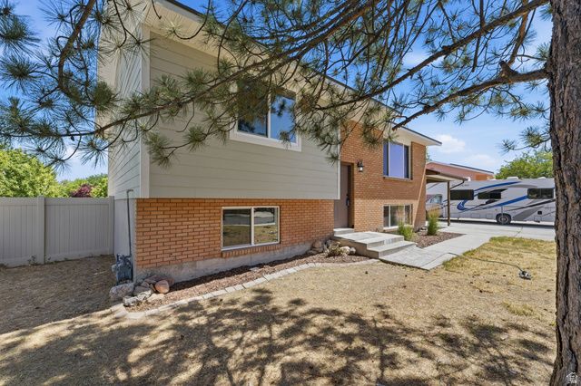 4292 W STANE AVE, West Valley City, UT 84120