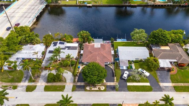817 NW 30th St, Wilton Manors, FL 33311