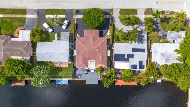 817 NW 30th St, Wilton Manors, FL 33311