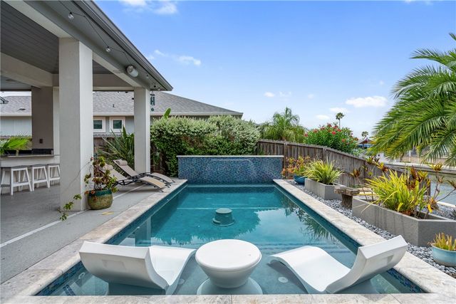 13838 Halyard Dr, Corpus Christi, TX 78418