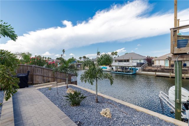 13838 Halyard Dr, Corpus Christi, TX 78418