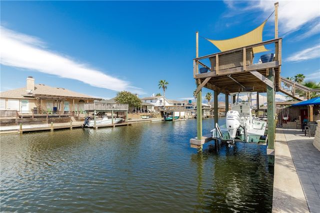 13838 Halyard Dr, Corpus Christi, TX 78418