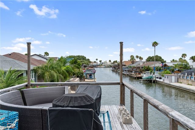 13838 Halyard Dr, Corpus Christi, TX 78418