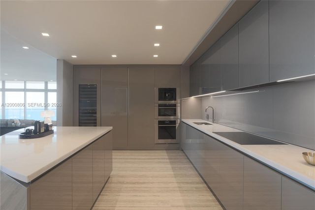 18975 Collins Ave 4800, Sunny Isles Beach, FL 33160