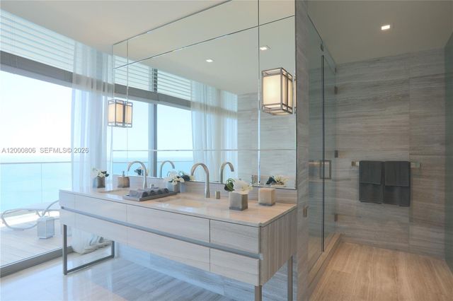 18975 Collins Ave 4800, Sunny Isles Beach, FL 33160