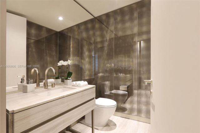 18975 Collins Ave 4800, Sunny Isles Beach, FL 33160