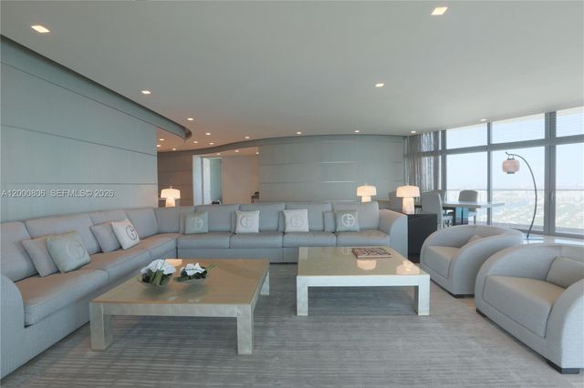 18975 Collins Ave 4800, Sunny Isles Beach, FL 33160