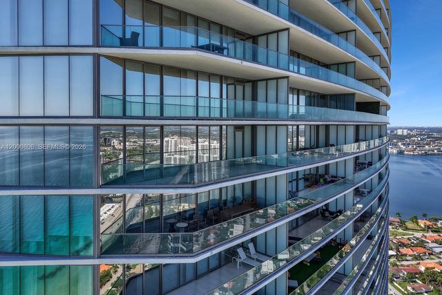 18975 Collins Ave 4800, Sunny Isles Beach, FL 33160