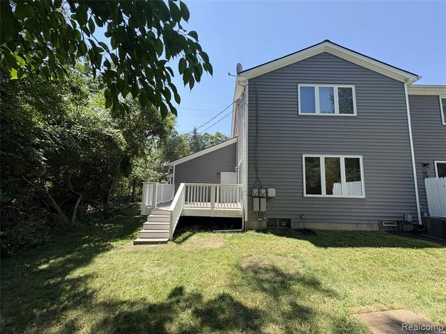 185 Fraser Street, Rochester, MI 48307