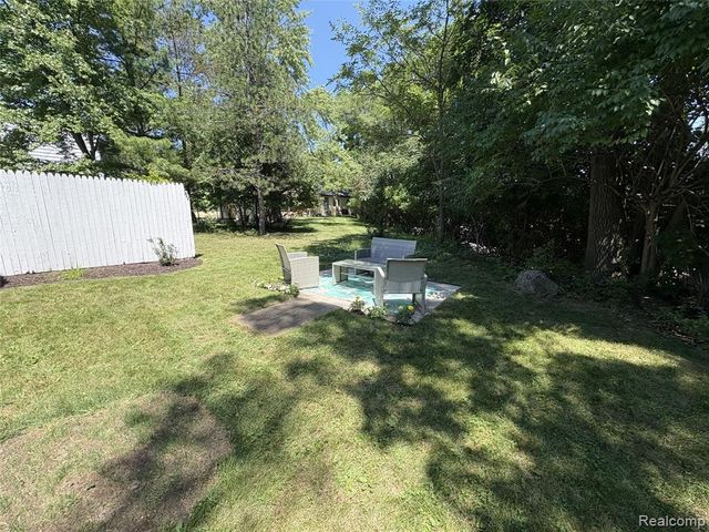 185 Fraser Street, Rochester, MI 48307