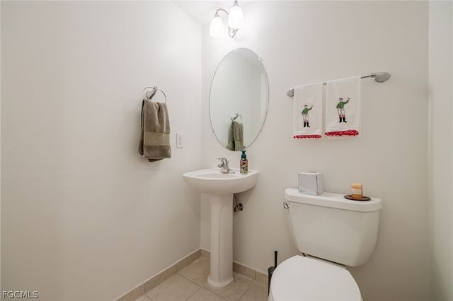 2825 Palm Beach BLVD 618, Fort Myers, FL 33916