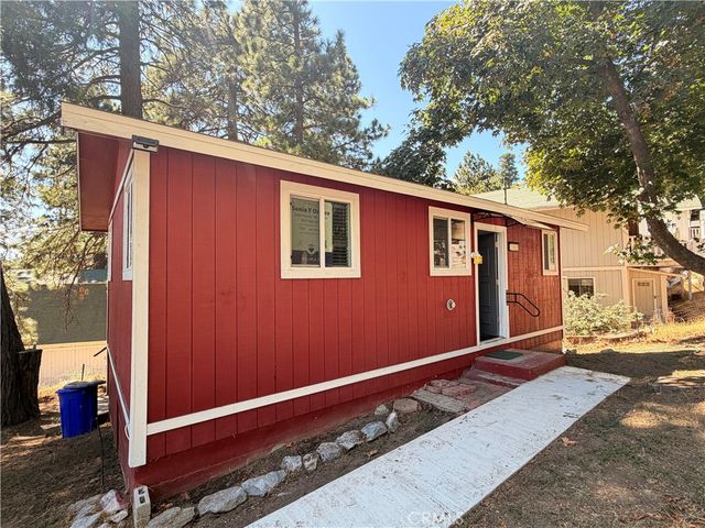 21461 Crest Forest, Cedarpines Park, CA 92322