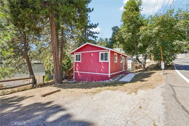 21461 Crest Forest, Cedarpines Park, CA 92322
