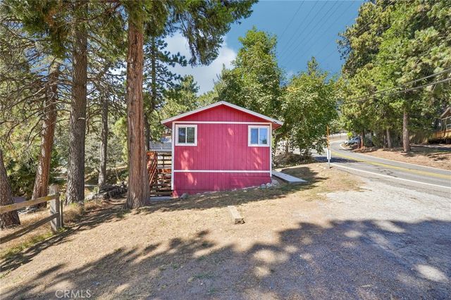 21461 Crest Forest, Cedarpines Park, CA 92322