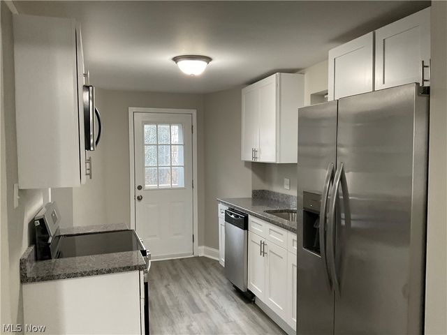 1432 Hazel Avenue, Madison, OH 44057