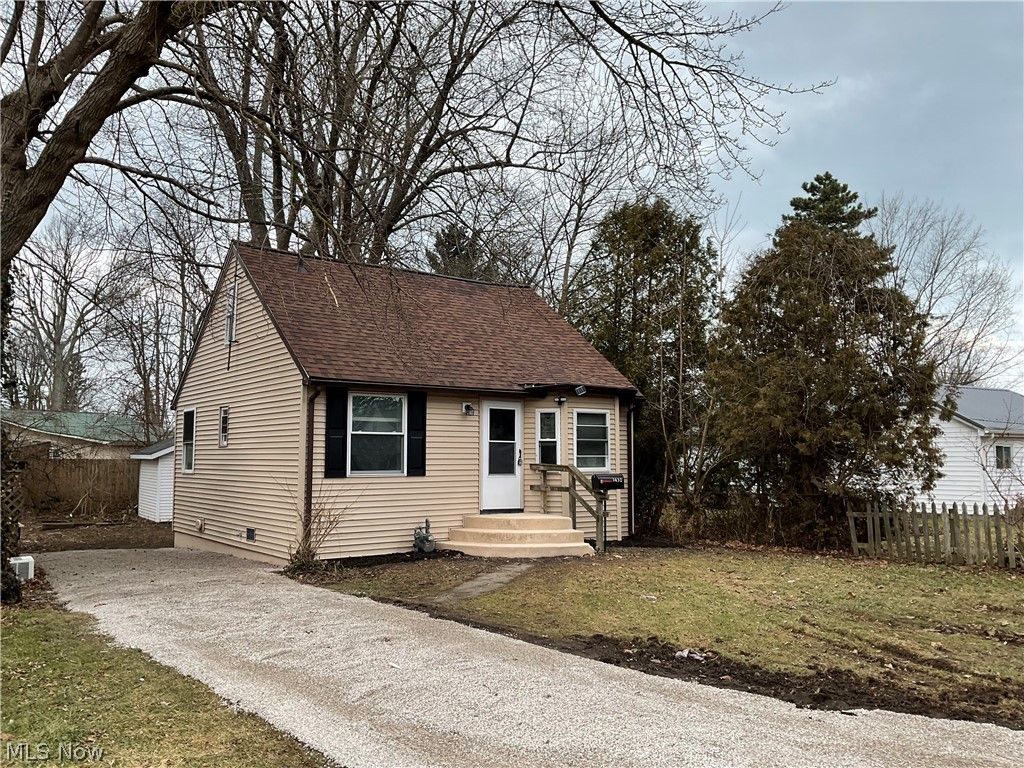 1432 Hazel Avenue, Madison, OH 44057