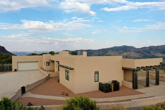 3 Dark Sky, Alpine, TX 79830