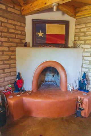 3 Dark Sky, Alpine, TX 79830