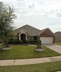 910 Keats Drive, Desoto, TX 75115