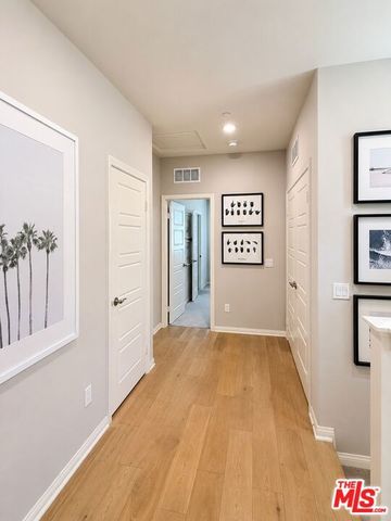 751 Daniel Freeman Circle, Inglewood, CA 90301