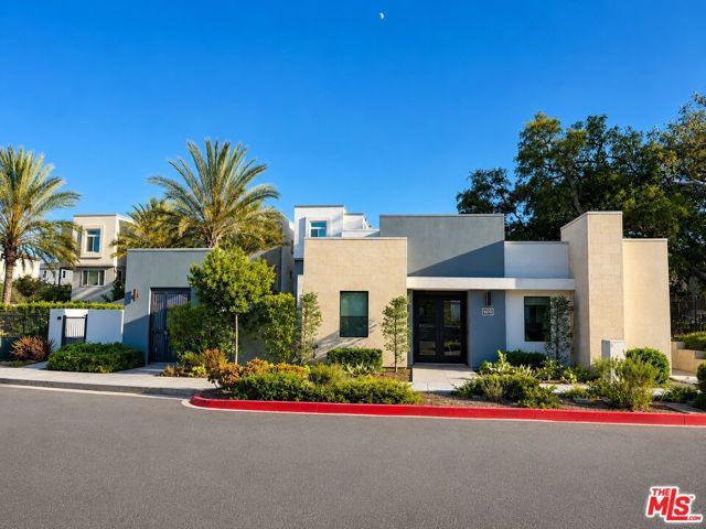 751 Daniel Freeman Circle, Inglewood, CA 90301