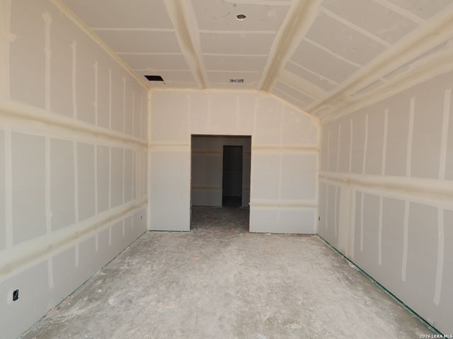 17403 Elder Walnut Drive, Elmendorf, TX 78112