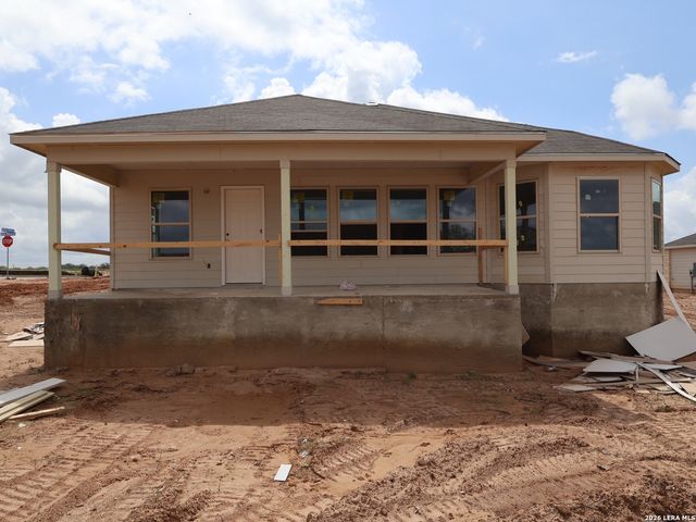 17403 Elder Walnut Drive, Elmendorf, TX 78112