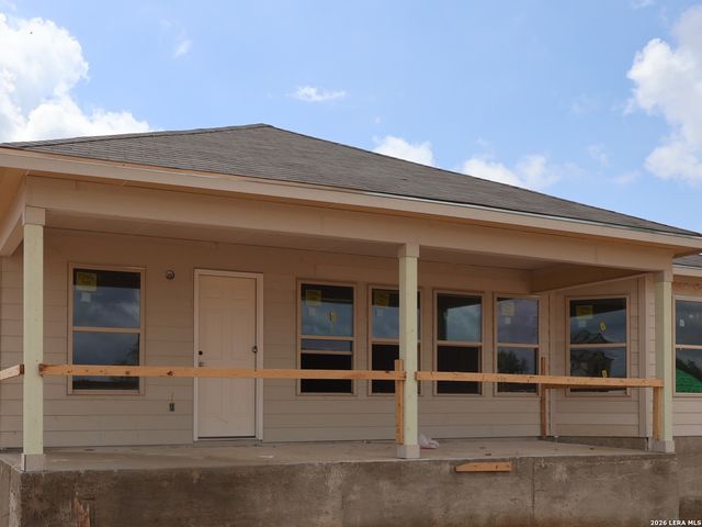17403 Elder Walnut Drive, Elmendorf, TX 78112