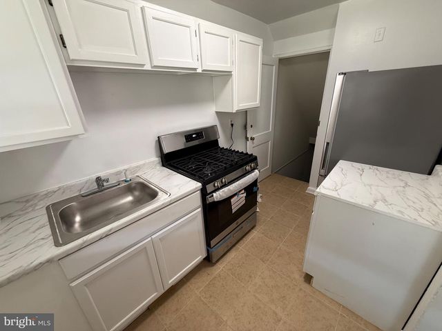 374 CHAPLIN ST SE, Washington, DC 20019